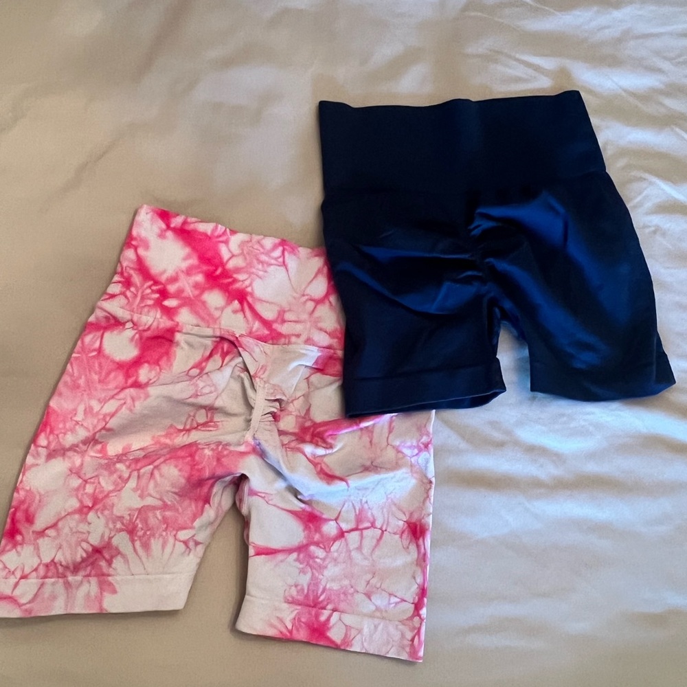Scrunch Butt Pink Tie-Dye and Blue Biker Shorts Set